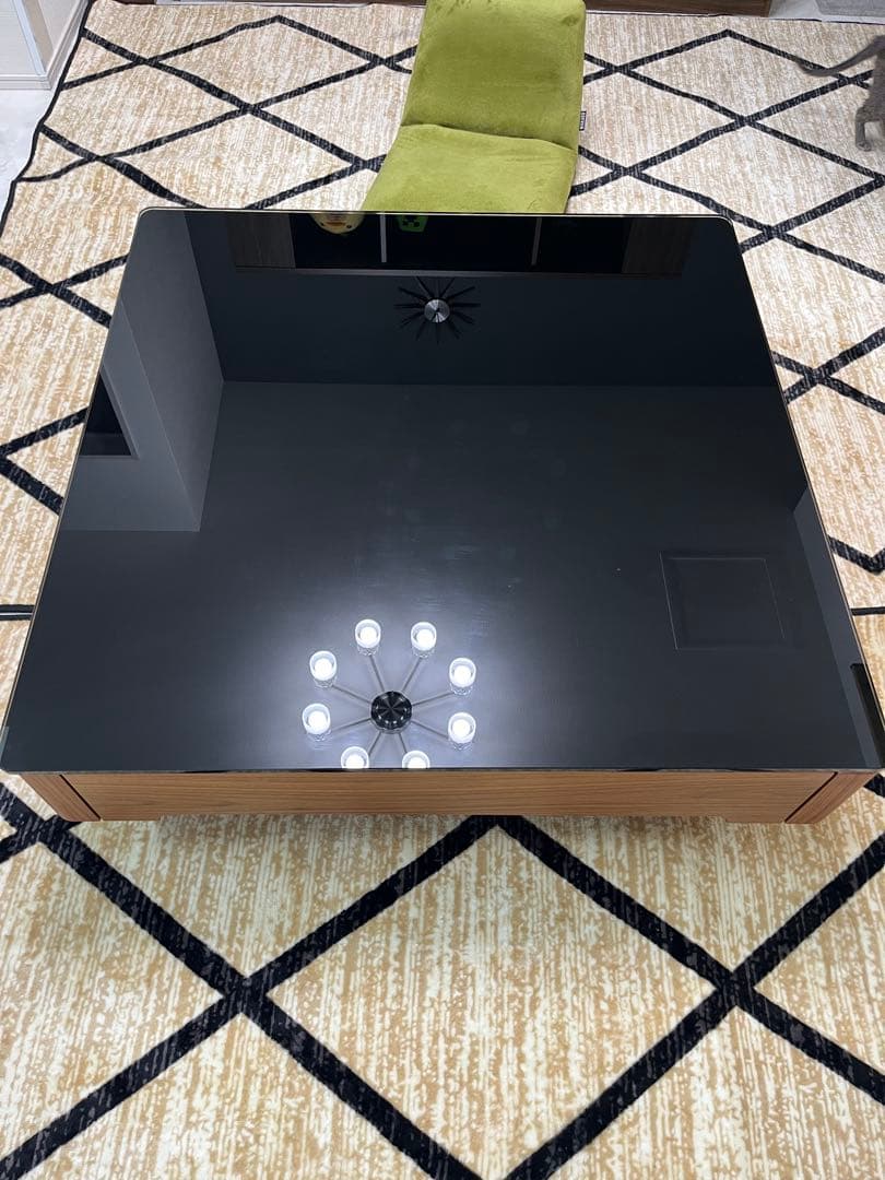 【SALE中！】木製 黒ガラステーブル　引取り限定！【三重県四日市市】1m×1m