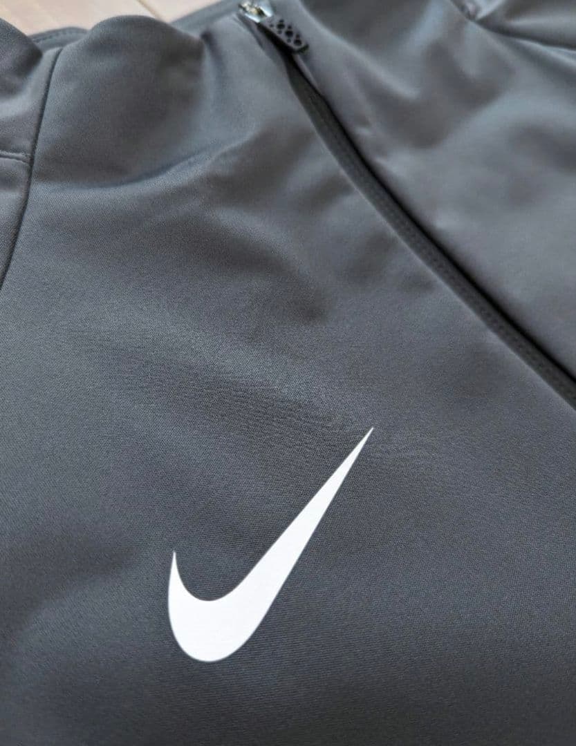 【非売品】浦和レッズトレーニングピステ: グレー