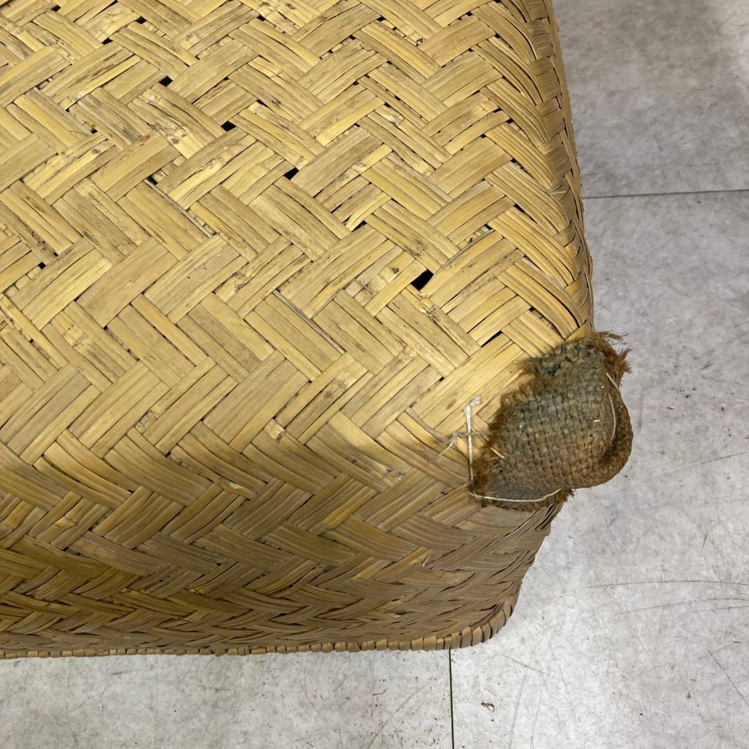 Ｂ-3 昭和レトロ 柳行李 葛籠竹細工 竹籠 蓋付きかご 古道具 アンティーク
