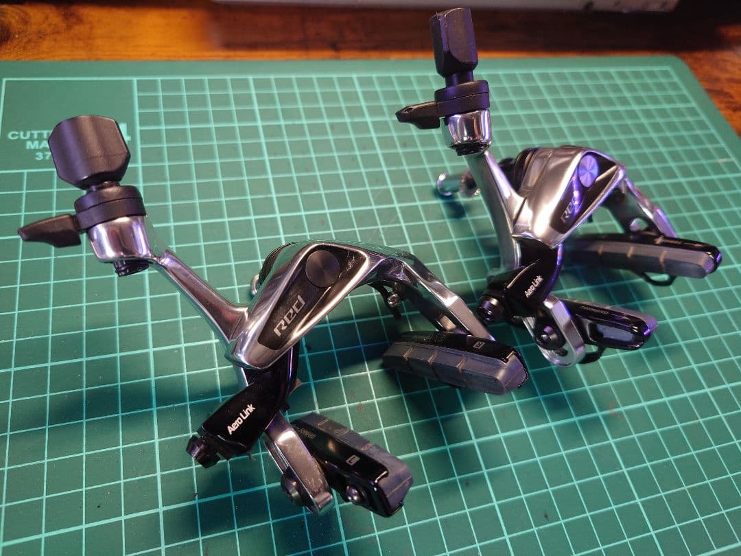 SRAM red AeroLink キャリパーブレーキ