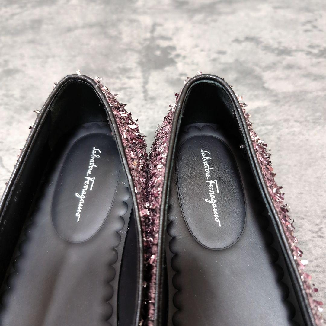 ​フェラガモ ヴァラリボン スニーカー スリッポン ツイード ラメ 紫 24cm