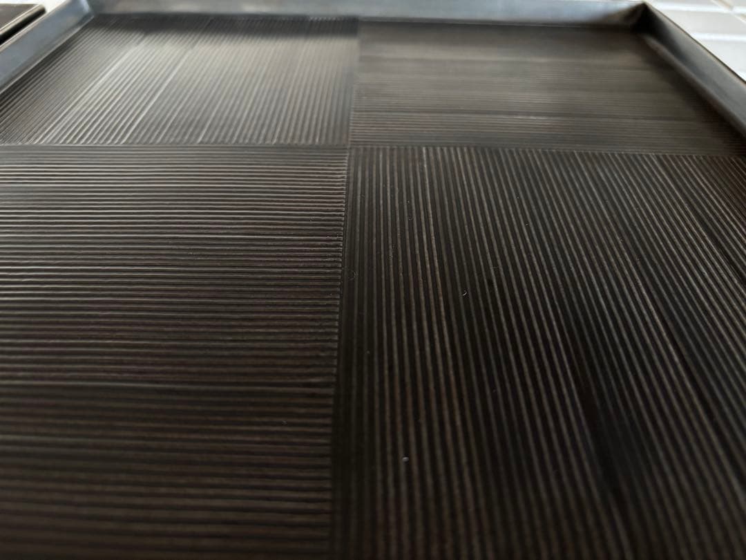 波佐見 【一真窯】 手彫スクエア 28cm （黒）2枚