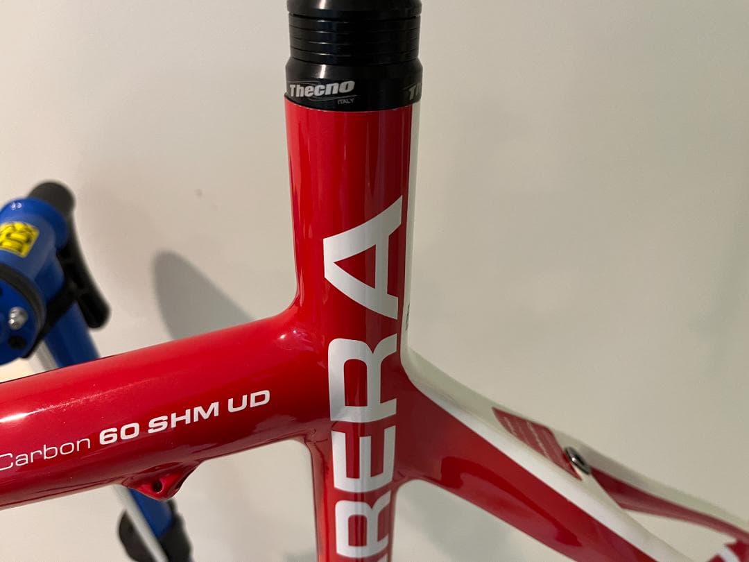 【美品】　CARRERA VELENO カレラ カーボンフレーム