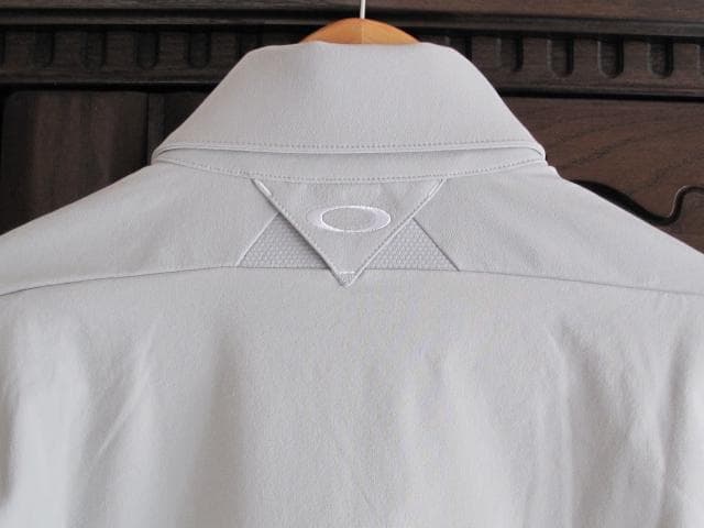 Oakley golfパフォーマンスフィット ハーフジップ スカル モックネック