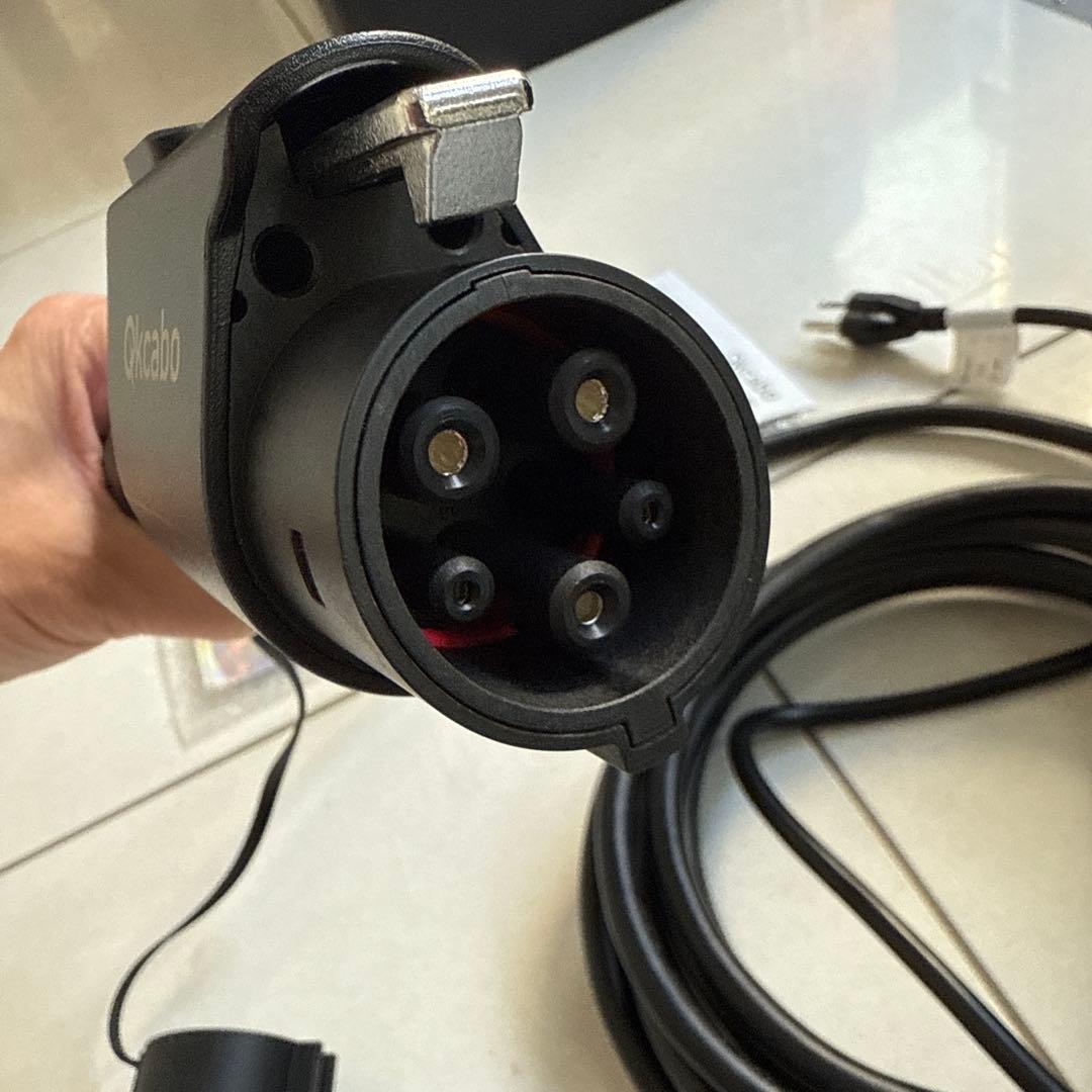 Qkcabo 100V電気自動車充電ケーブルSAE J1772とテスラアダプタ