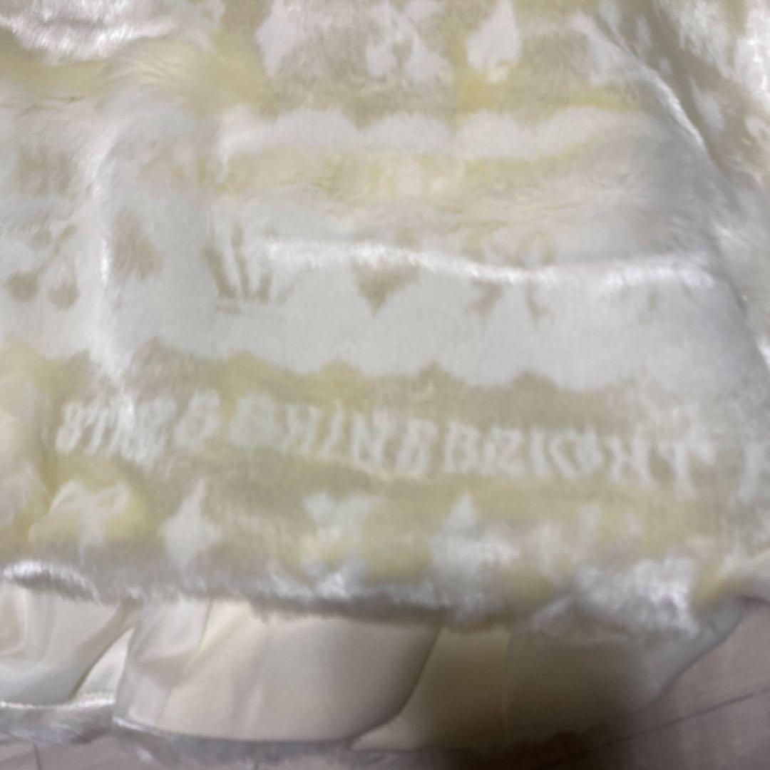 BABY ホワイトファーロゴボーダーケープ リボン付き 未使用品