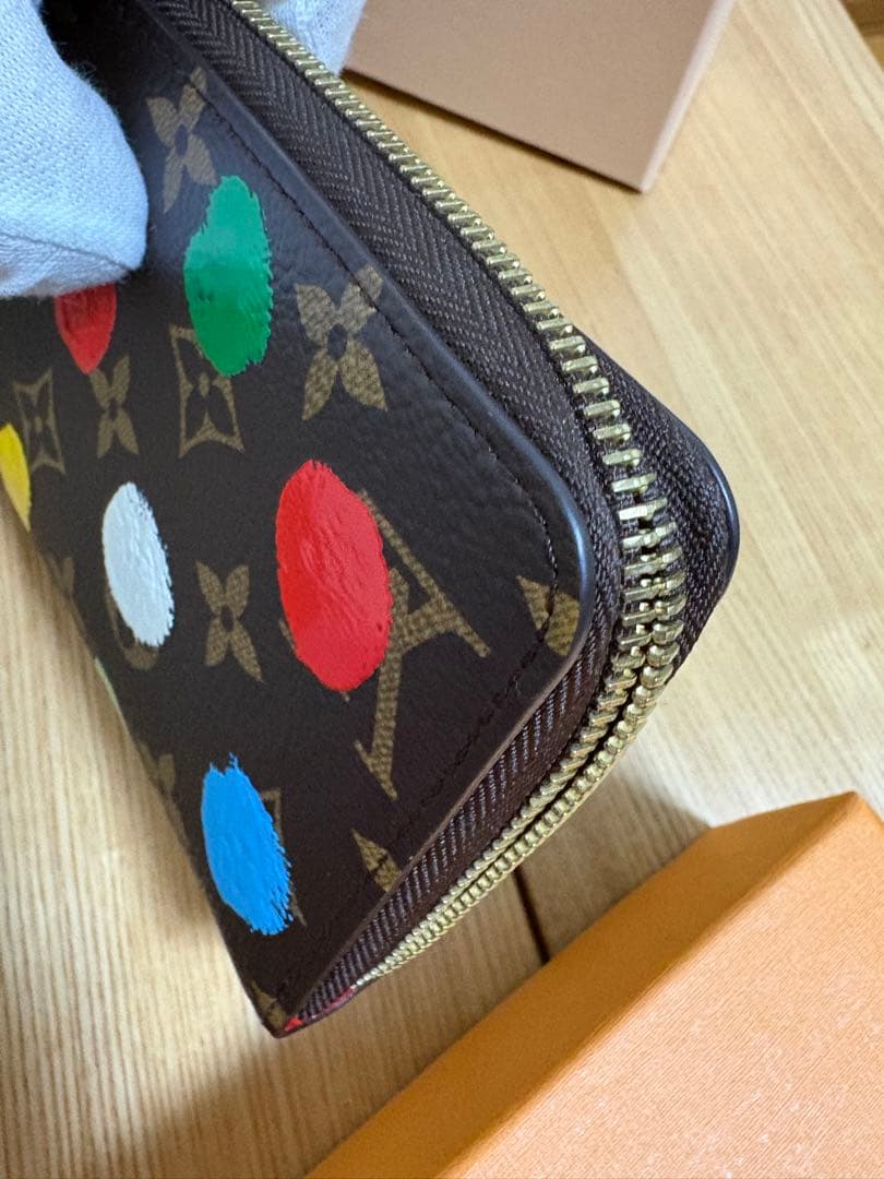 KIRUAIMULouis Vuitton 草間彌生コラボ　長財布 箱付き