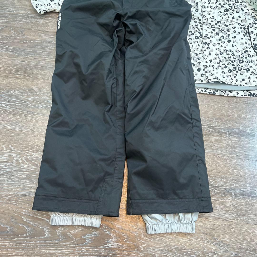 DESCENTE デサント　美品　　セットアップ　上下　スキーウェア　女の子