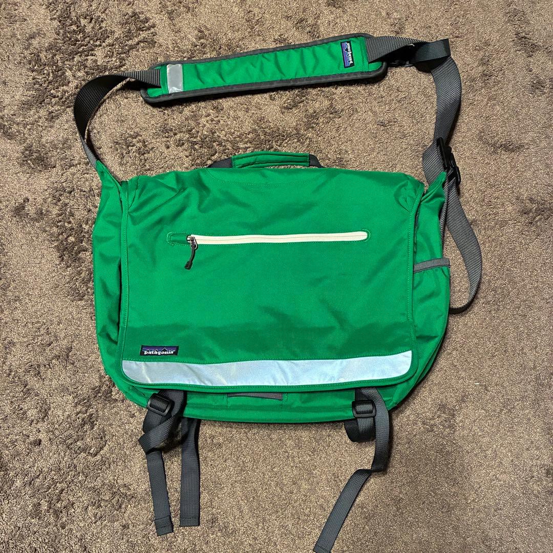 パタゴニア ハーフマス メッセンジャーバッグ SP11 PCバッグ付き グリーン