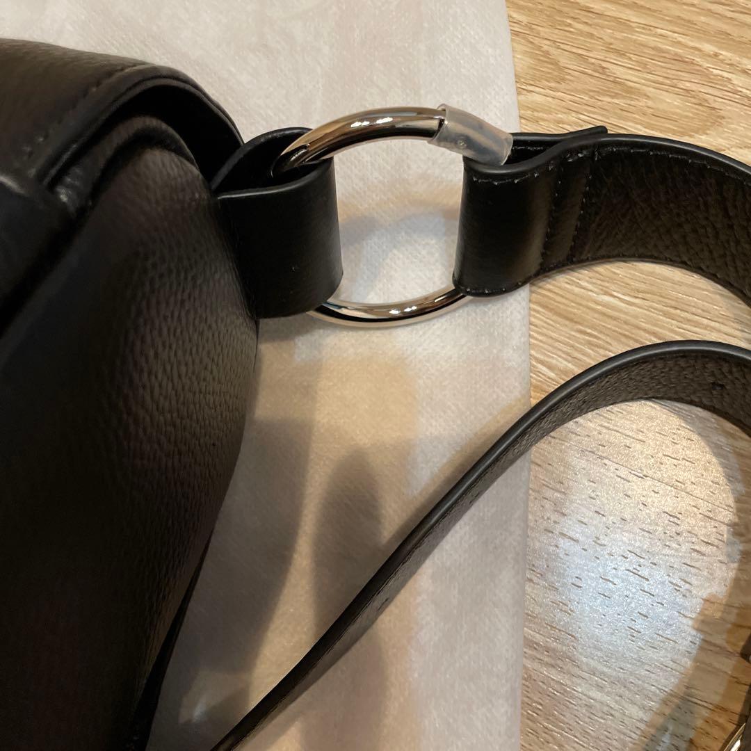 ビアズリー beardsley レザーボディバッグ