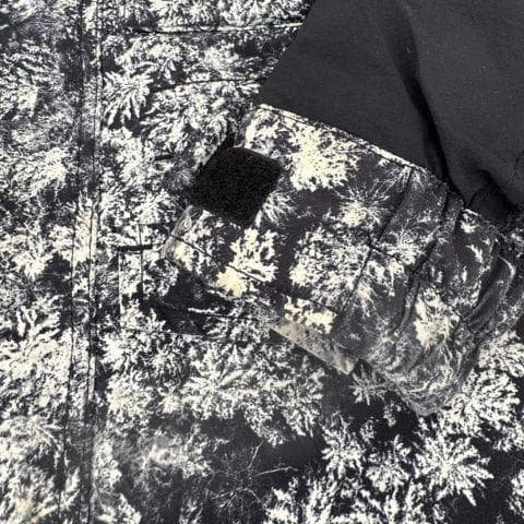 BURTON フード付き スノーボードウェア バートン スキー 雪山 雪遊び