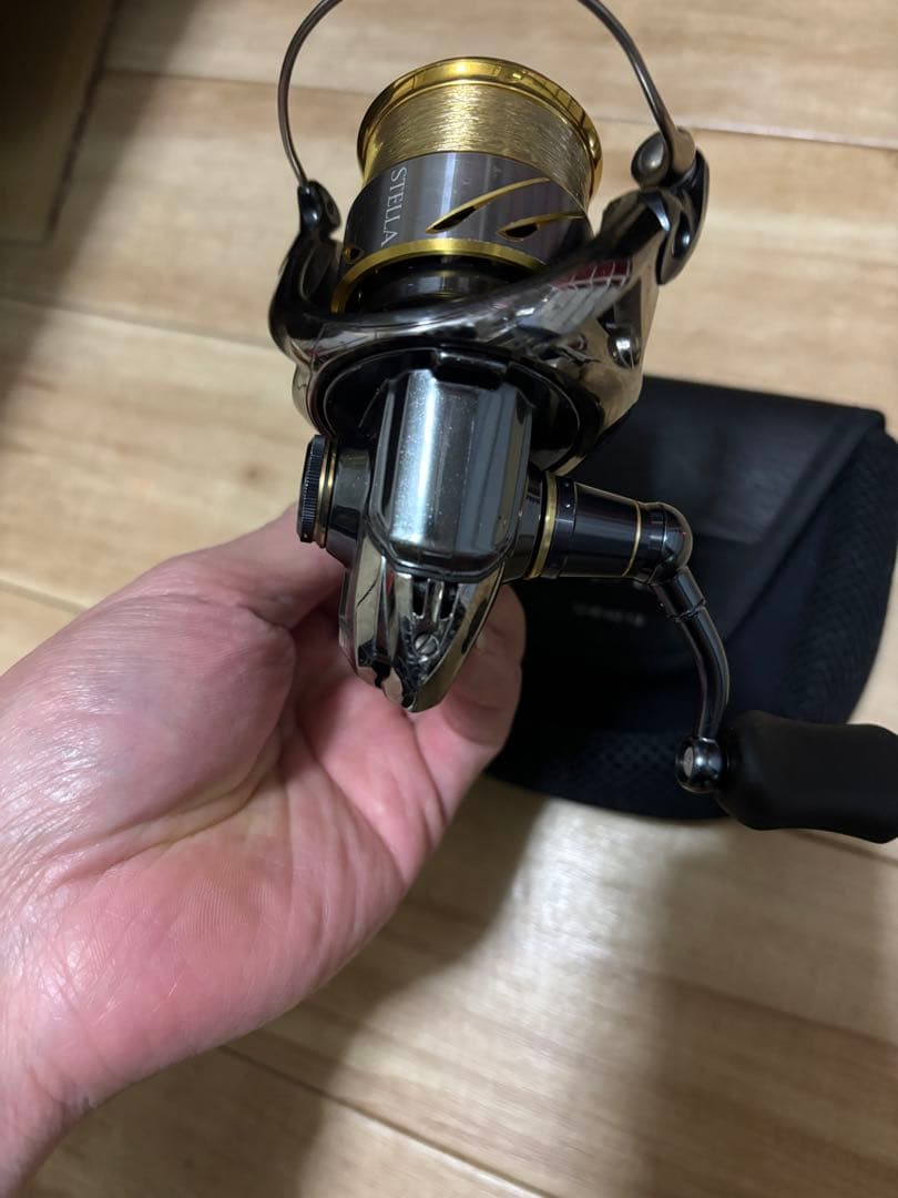 スピニングリール ステラ1000spgシルバー ゴールド キャリングケース付き