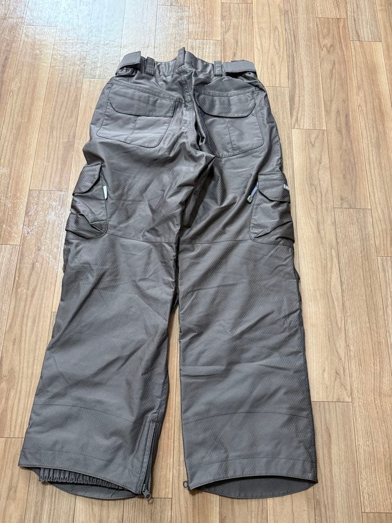 ESTIVO スキー&スノボ　ウェア　ダウン　上下セット　レディース M 破格