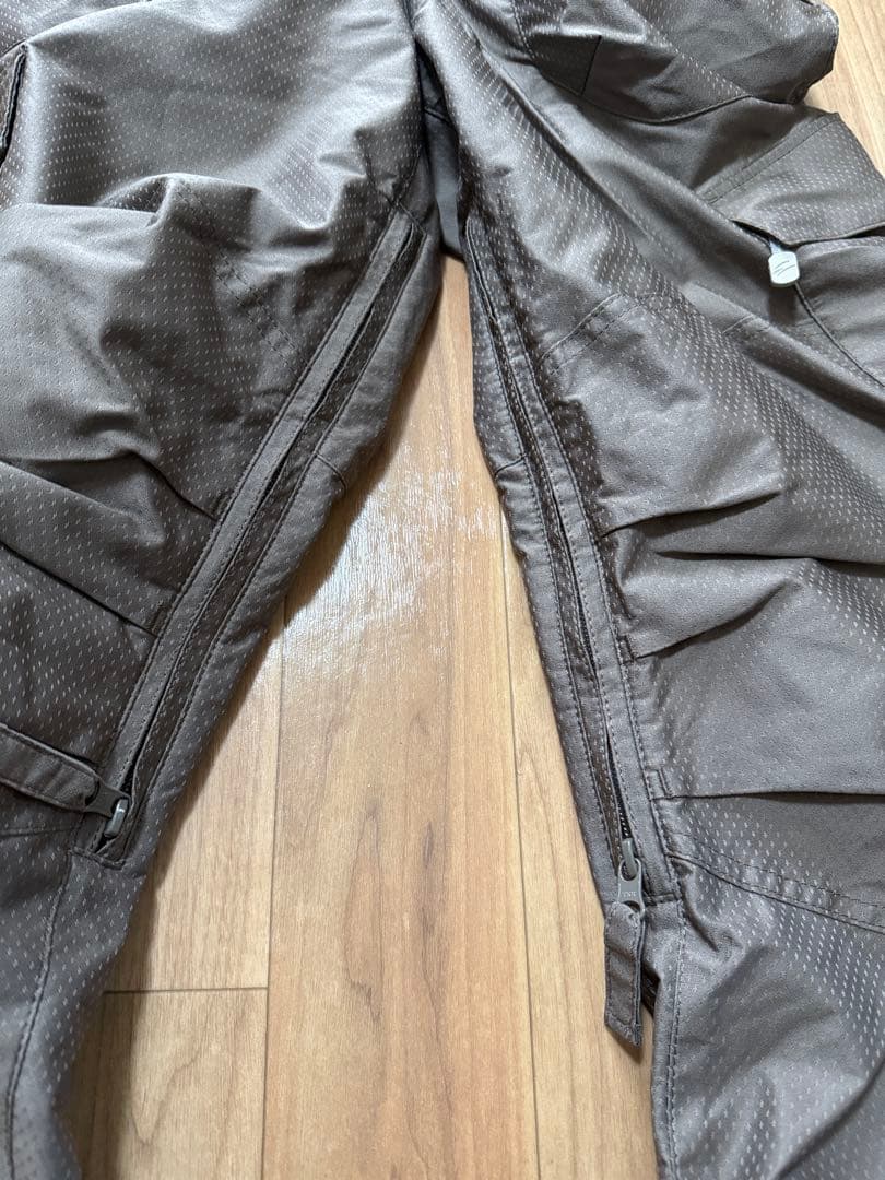 ESTIVO スキー&スノボ　ウェア　ダウン　上下セット　レディース M 破格