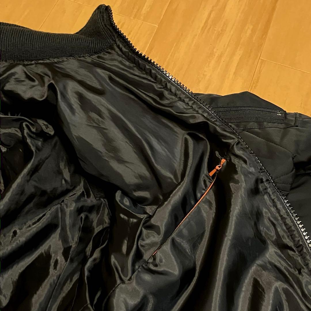 AVIREX CWVジャケット キルティング 中綿 イーグル ワッペン 刺繍