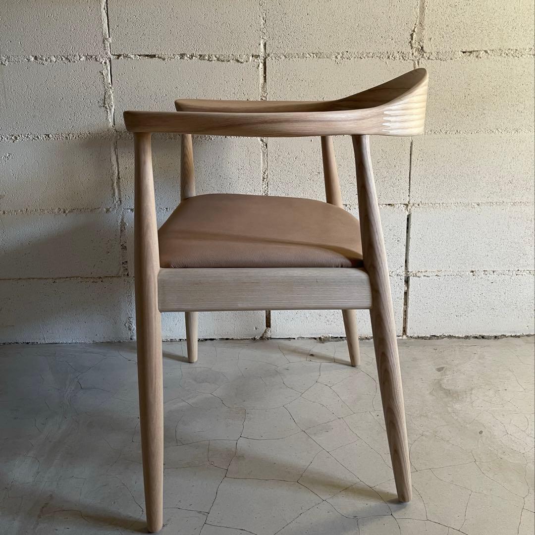 天然木無垢材 アームチェア　ラウンドチェア　ダイニングチェア　本革　北欧スタイル
