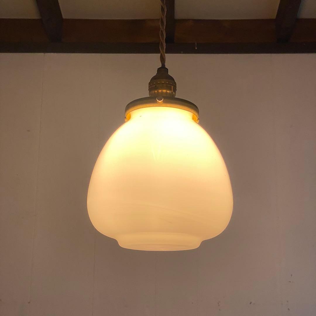 ペンダントランプ ガラスシェード ホワイトガラス 照明 ヴィンテージ
