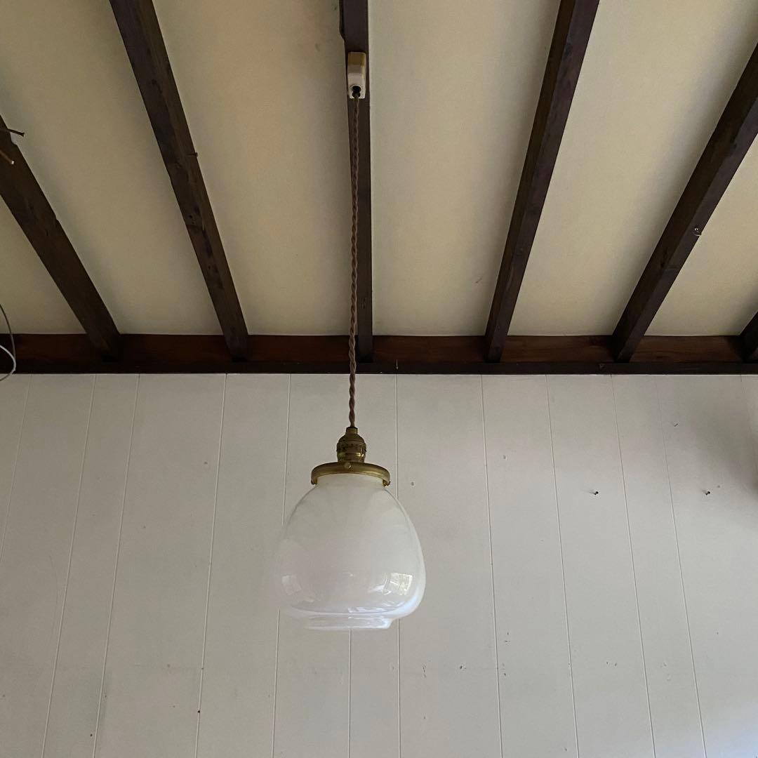 ペンダントランプ ガラスシェード ホワイトガラス 照明 ヴィンテージ