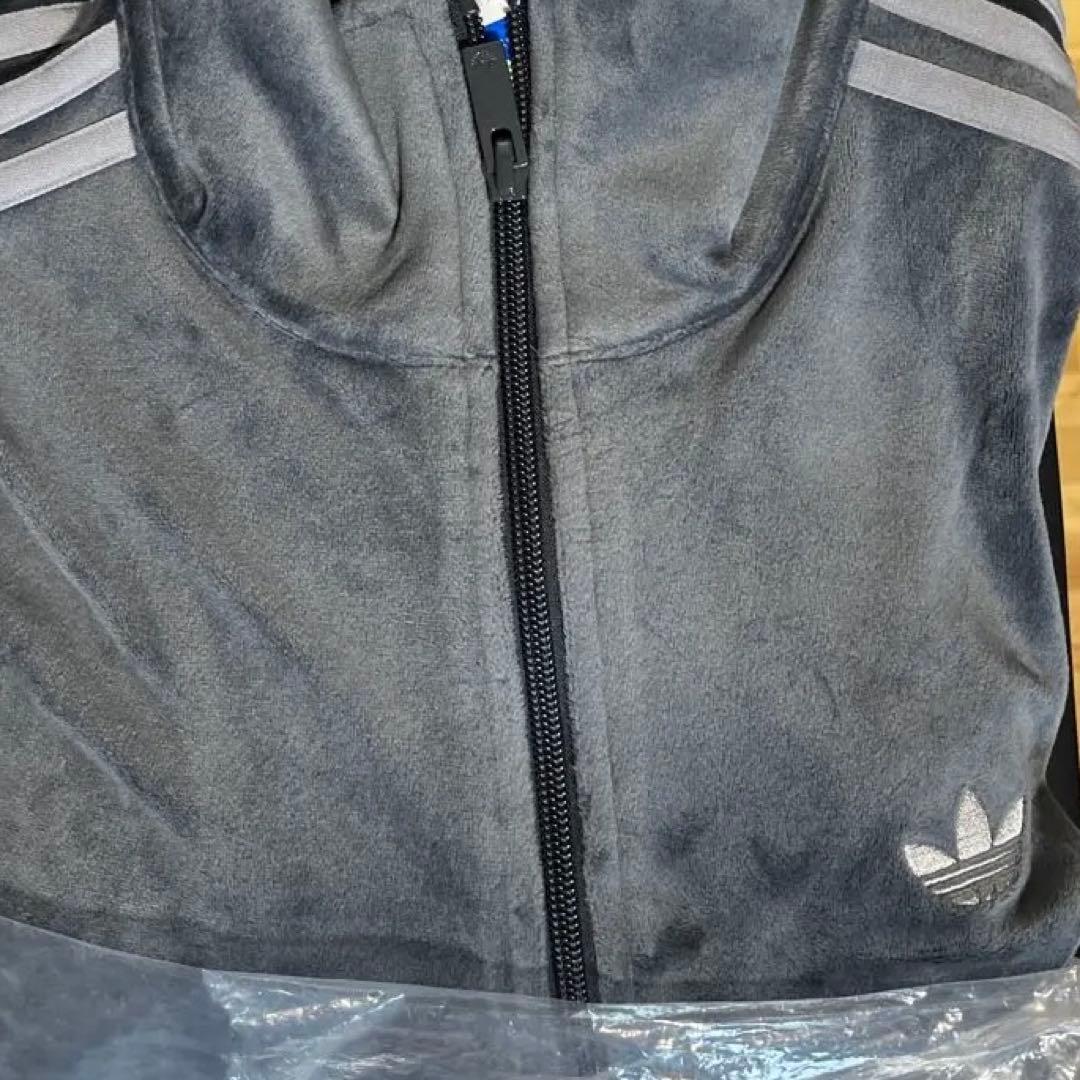 アディダスオリジナルスFB TT VELOUR トラックトップグレーセットアップ