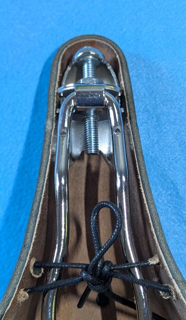 walgun 本革製レザーサドル ブラック