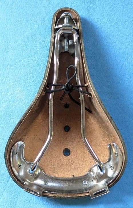 walgun 本革製レザーサドル ブラック