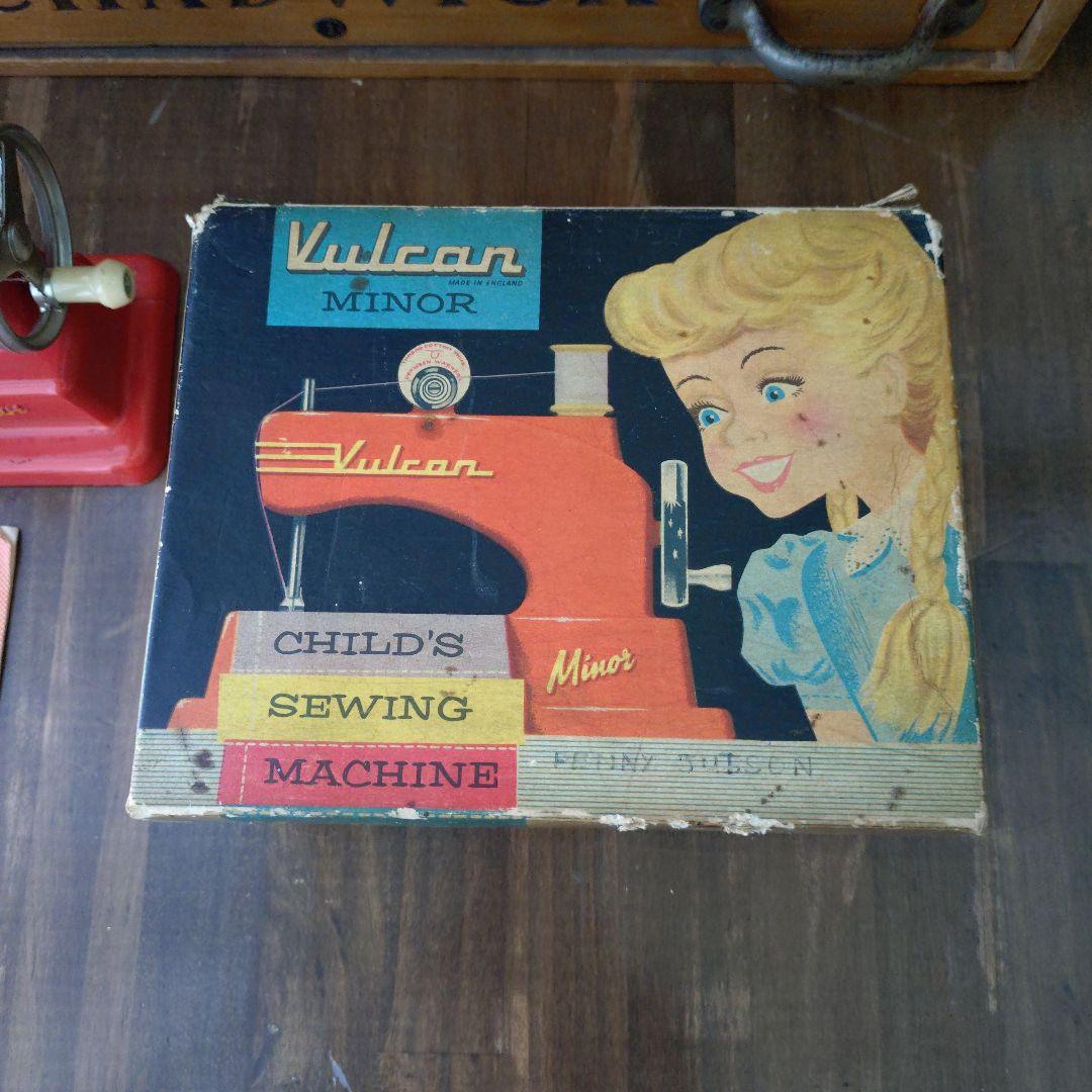 最終値下げ アンティーク 英国製 トイミシン 赤 バルカン 付属品完備