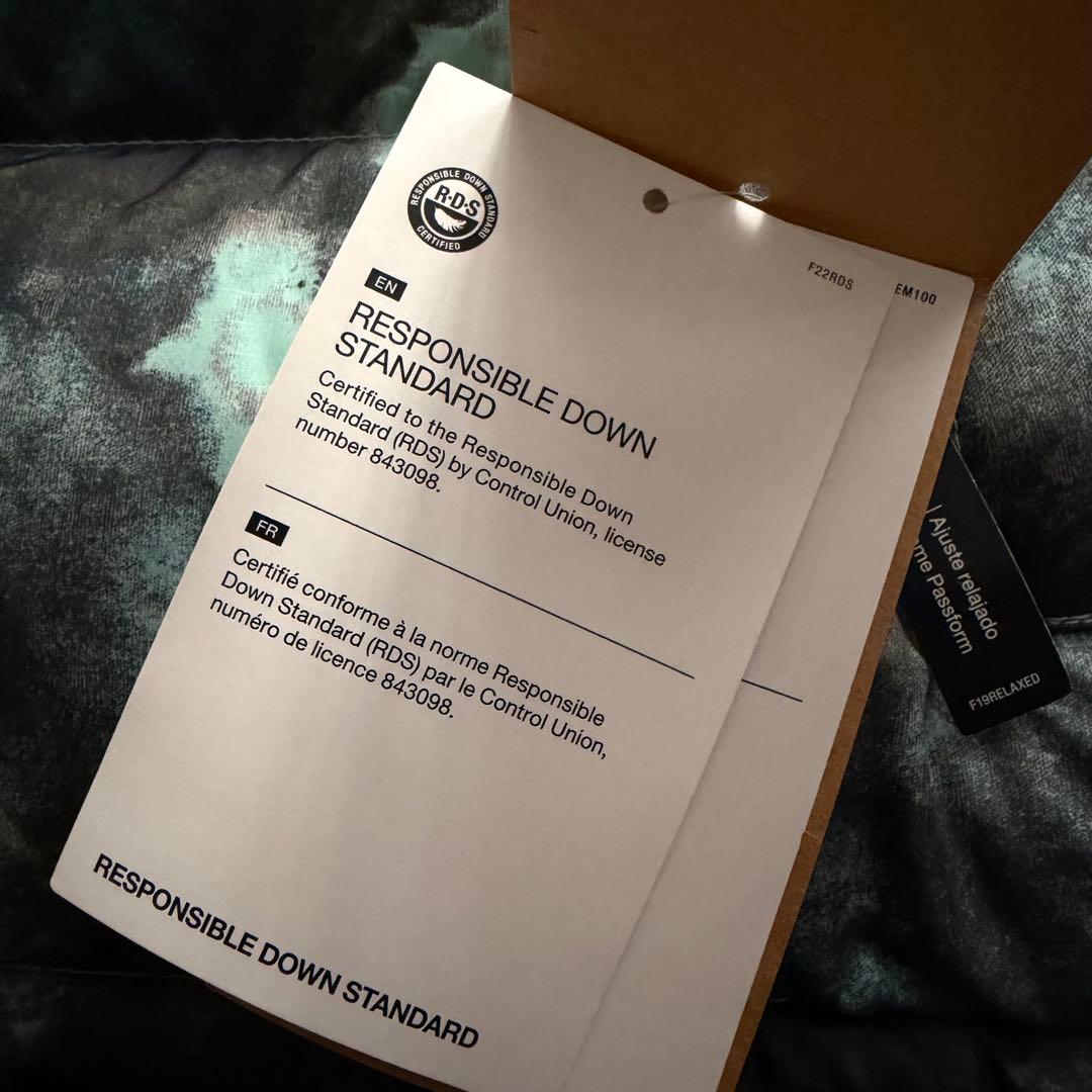 【未使用・タグ付】ノースフェイス　中綿　ダウンジャケット　アウター　総柄　Ｓ