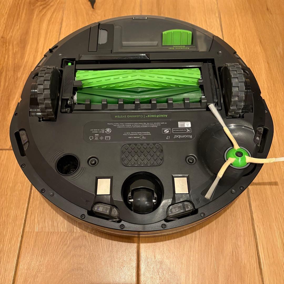 ルンバ i7+ 掃除機