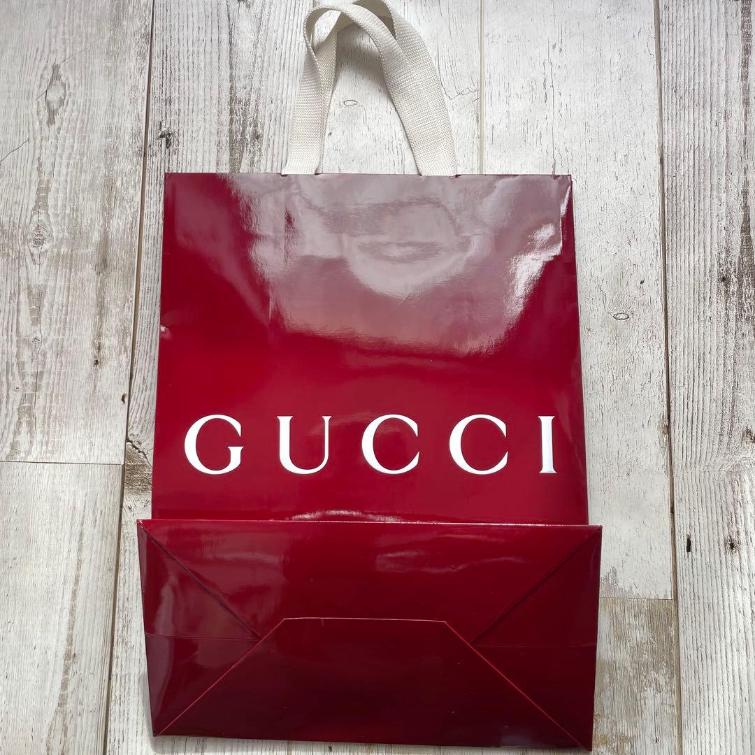 新品未使用　GUCCI　ヒグチユウコ　シルクネックボウ　スカーフ＋ショッパー2点
