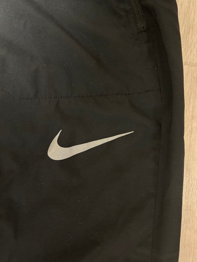 ナイキ　エアロスイフト　パンツ