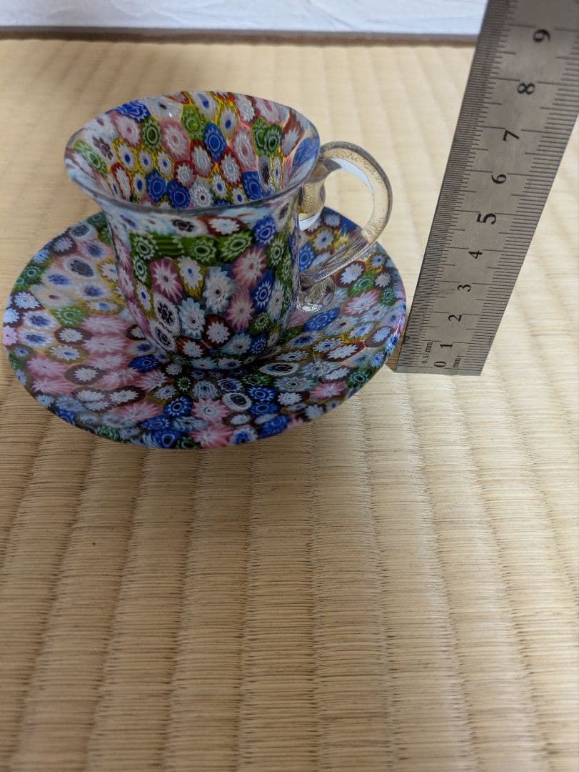 ムラノガラス.ベネチアンガラス ティーカップ .ソーサ、１セットはジャンクです。