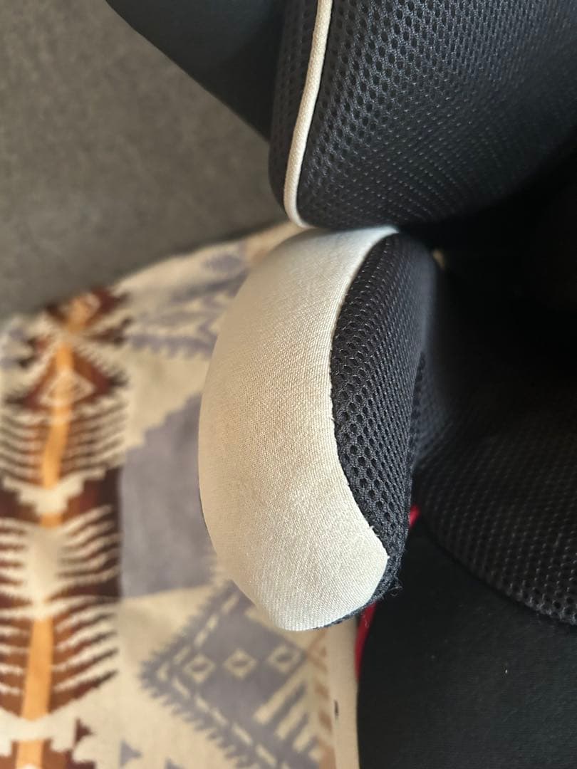 コンビ　チャイルドジュニアシート　ジョイトリップEG GA ブラックメッシュ