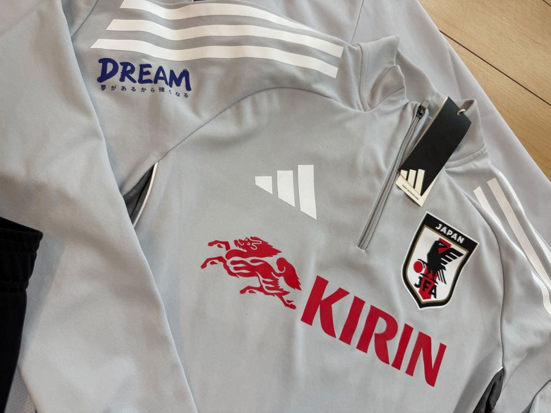 選手着用限定モデル サッカー日本代表　adidas ジャージセット 新品未着用