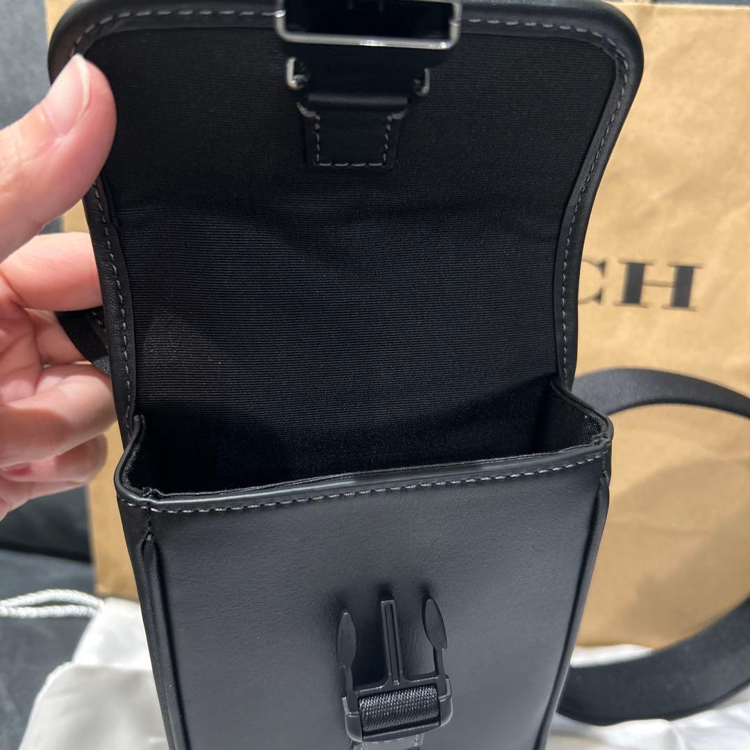 【新品】COACH ブラック レザーショルダーバッグ 保存袋付き