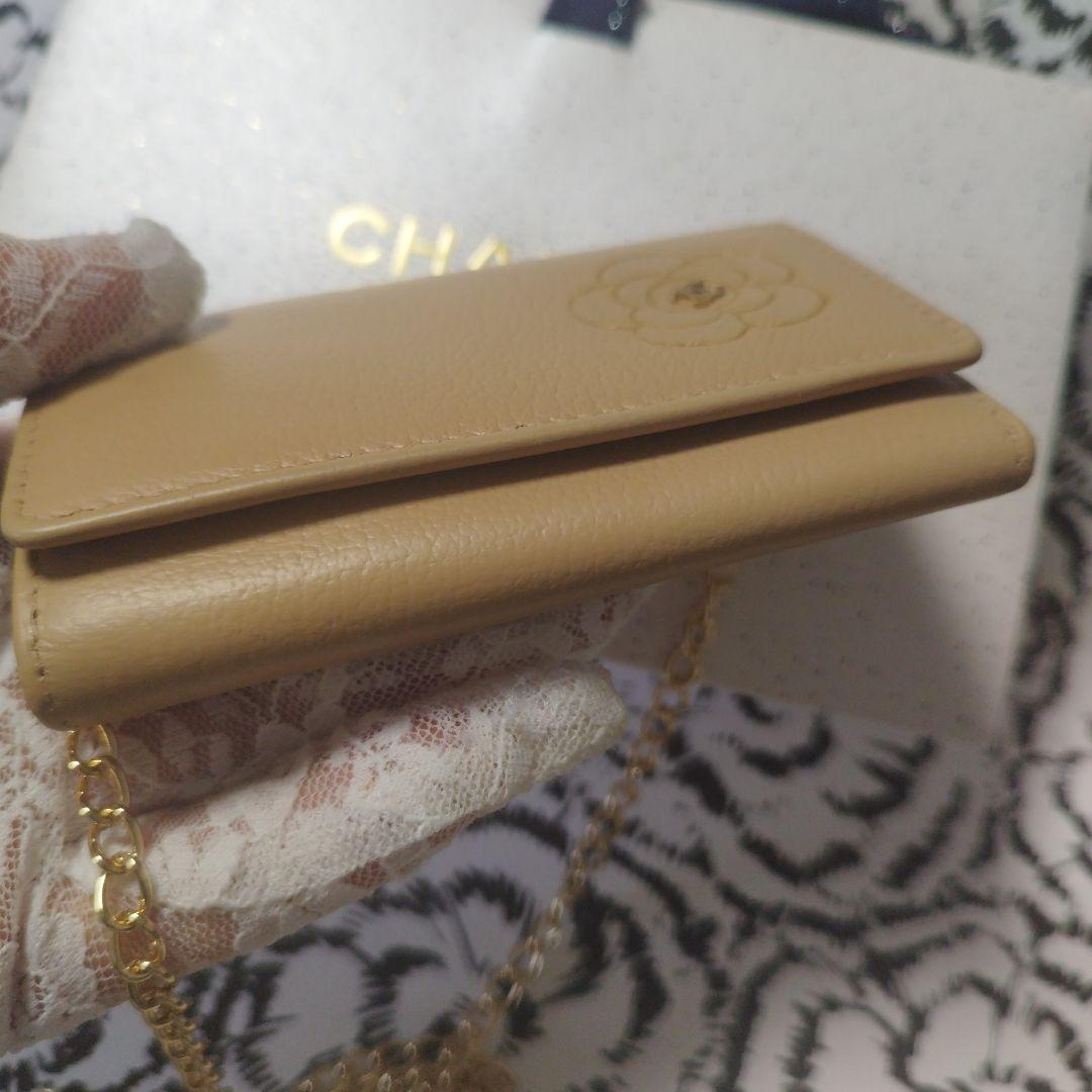 シャネルカメリア　キーケース　カード　斜め掛け
