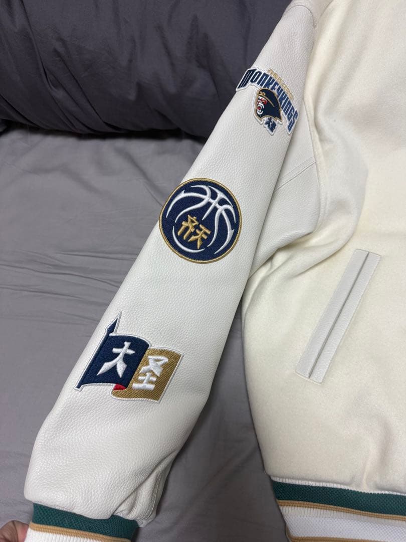 ホワイト ジャケット LIVE WITH HOOPS 南家