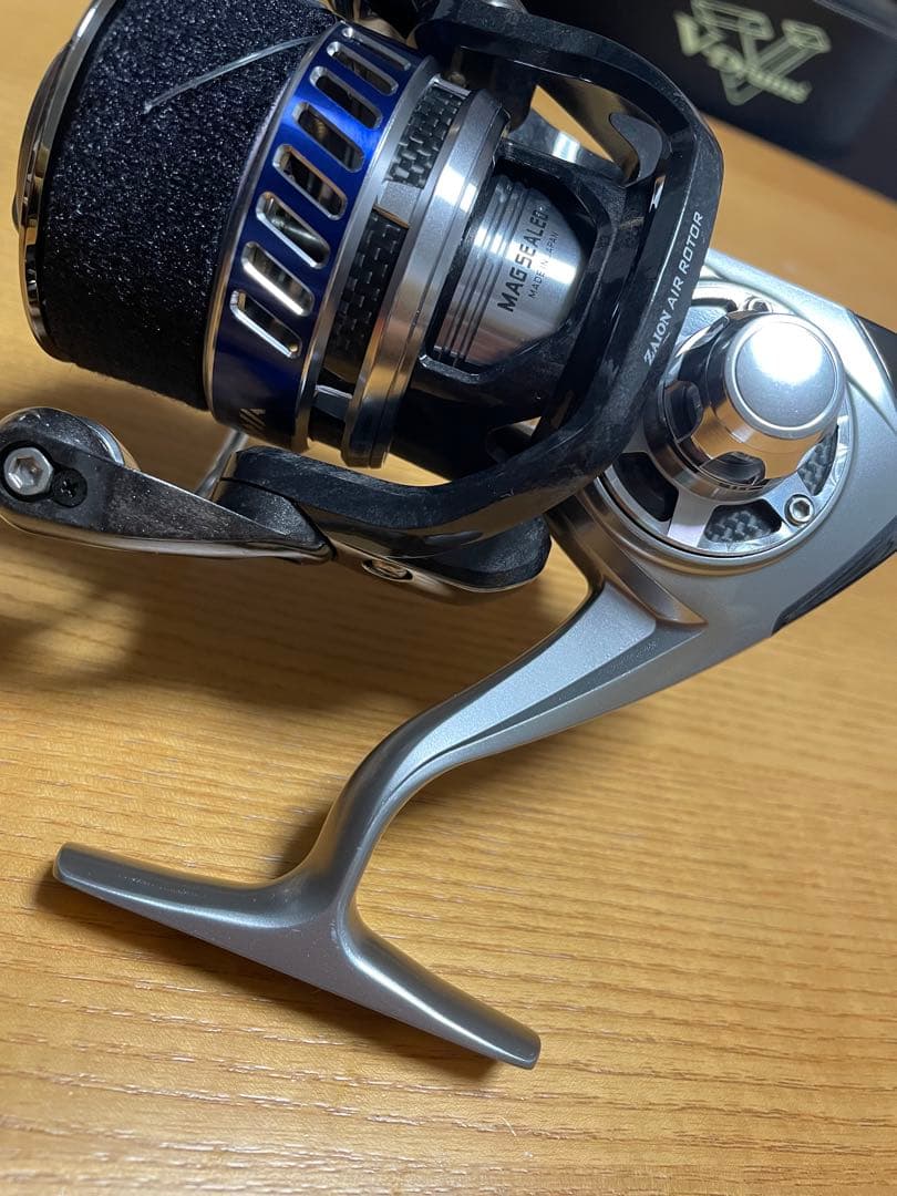 ★美品★ダイワ Daiwa 10ソルティガ4000H リール Saltiga