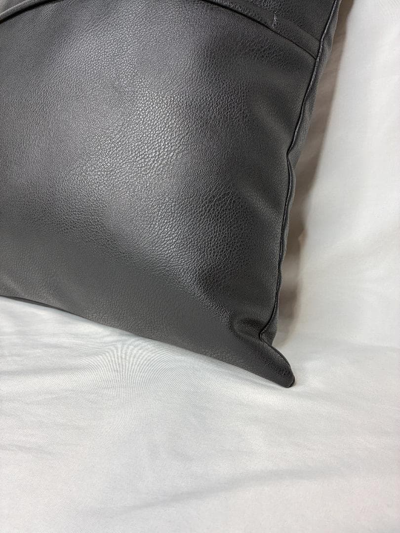 ▽KARE△ レザークッション スカル スタッズ カレ デザイナーズ レア