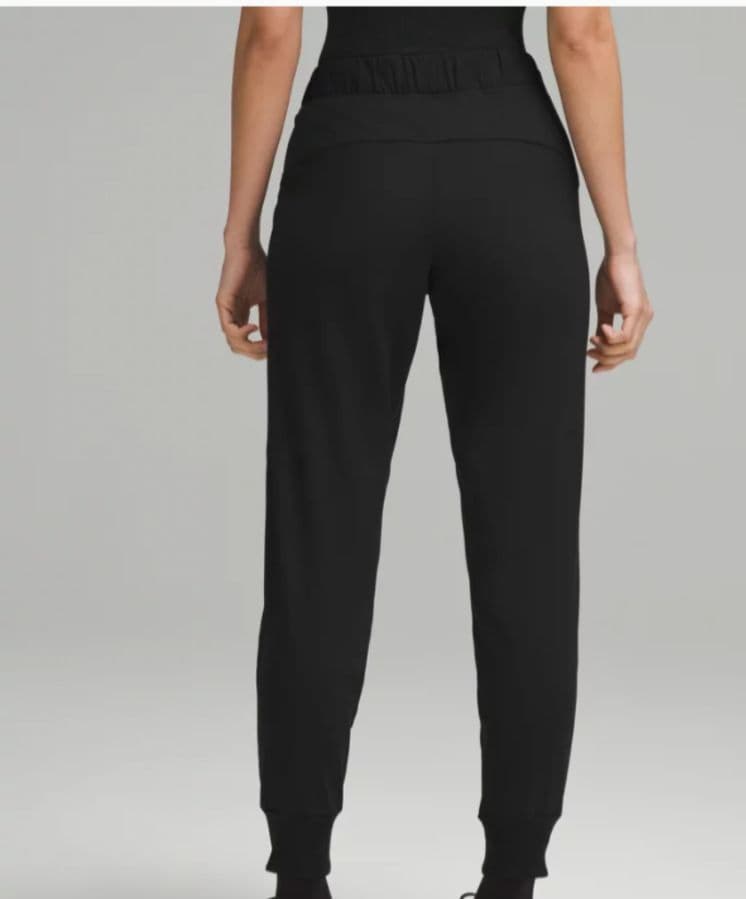 タグ付き　新品未使用　ルルレモン Luxtreme™ ジョガー XS 黒