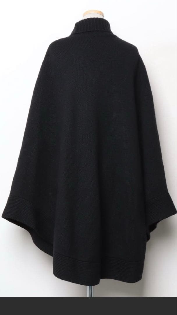 HYKE ハイク ウール　ポンチョ　ブラック