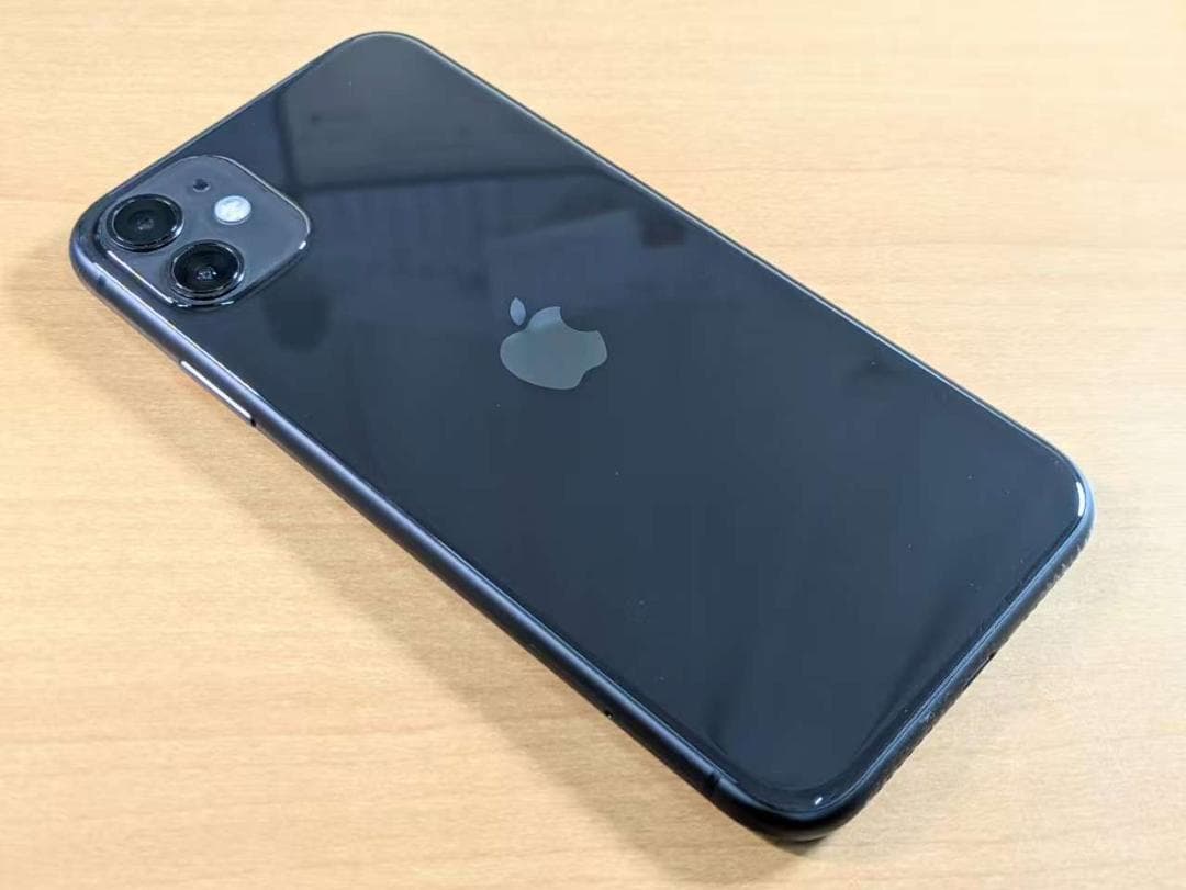 スマートフォン本体 010700G iPhone11 A2221 64GB