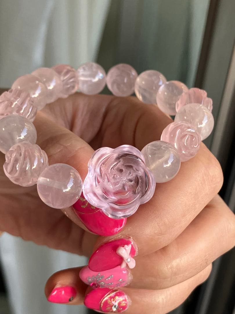 花ローズクォーツのデザインブレスレットとロードナイトとラリマー3点