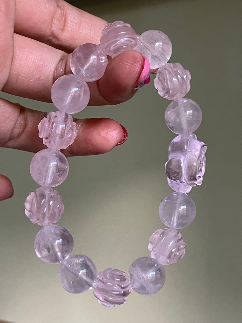 花ローズクォーツのデザインブレスレットとロードナイトとラリマー3点