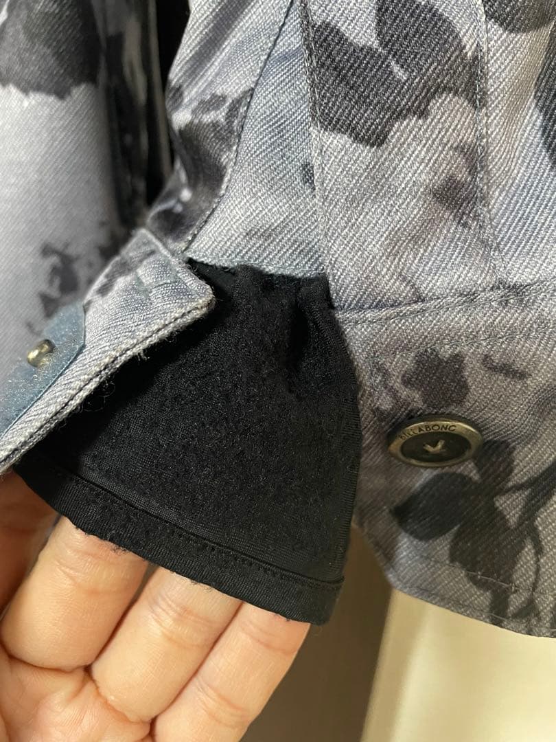 ビラボン　ウェア　Mサイズ