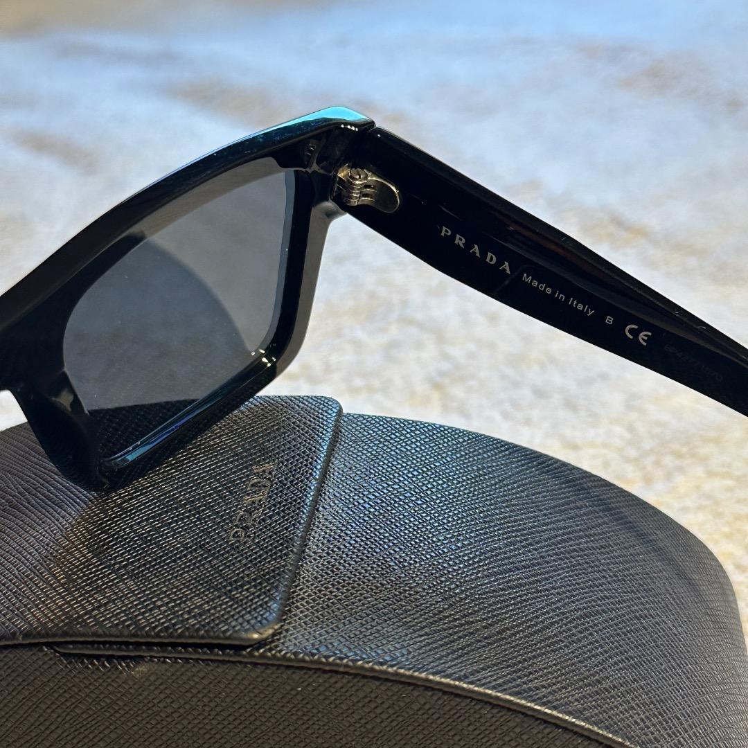 PRADA 19WS イタリア スクエア サングラス