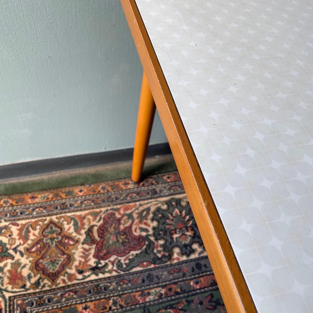 昭和レトロ　ミッドセンチュリー　北欧ヴィンテージ風　ダイニングテーブル