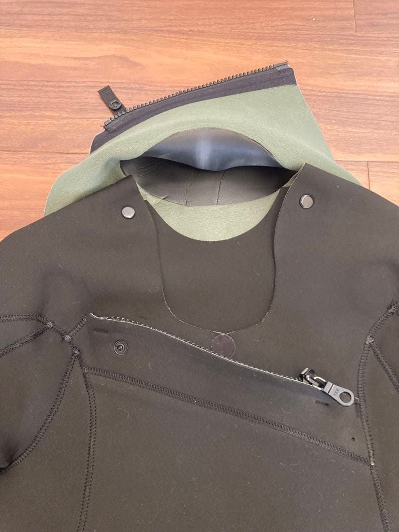 QUIKSILVER フルスーツ3/2mm Lサイズ