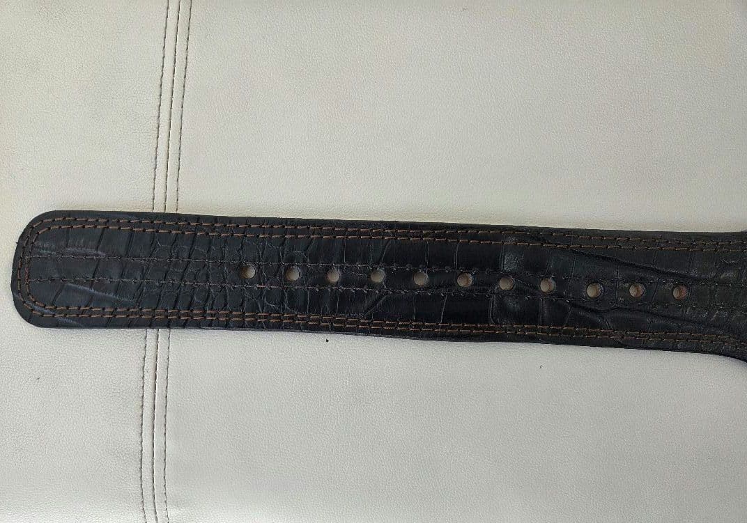 特注品、アメリカンドリーム黒いトレーニングベルト　クロコダイル風Sサイズ