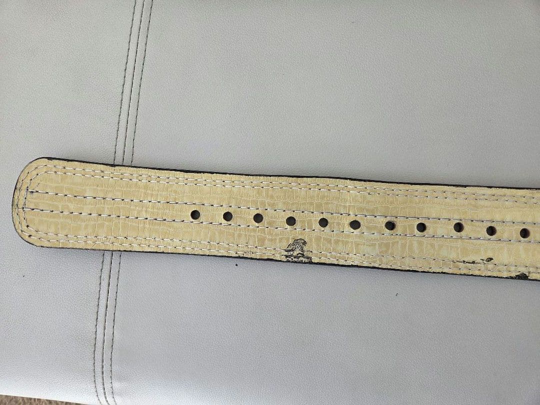 特注品、アメリカンドリーム黒いトレーニングベルト　クロコダイル風Sサイズ