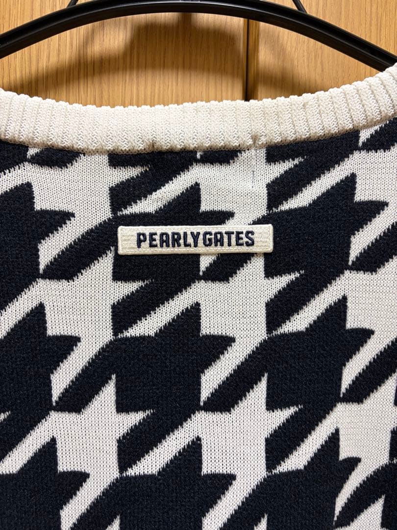 PEARLY GATES ブラック ホワイト　セーター サイズ6 総柄